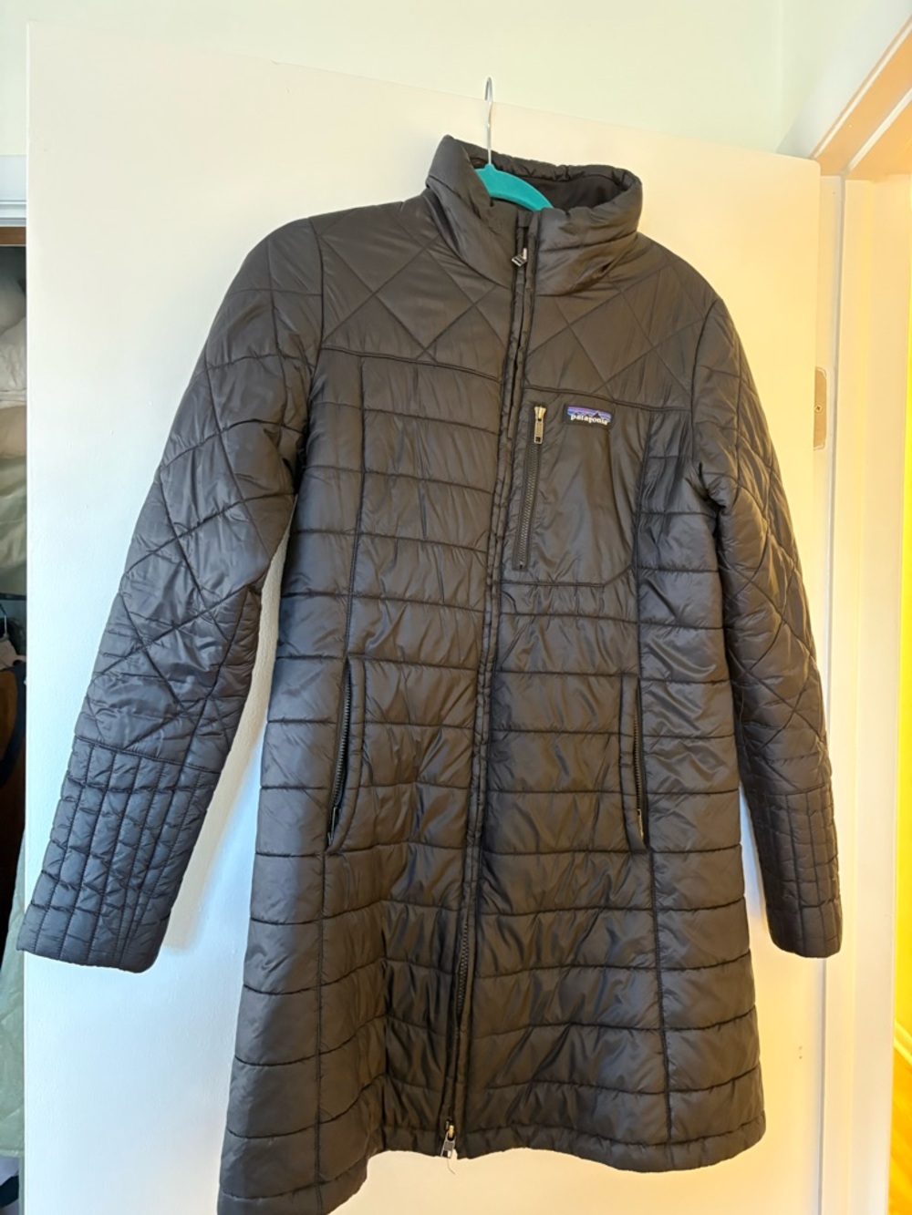 Patagonia Women's Quilted Long Puffer Coat - Charcoal Black
